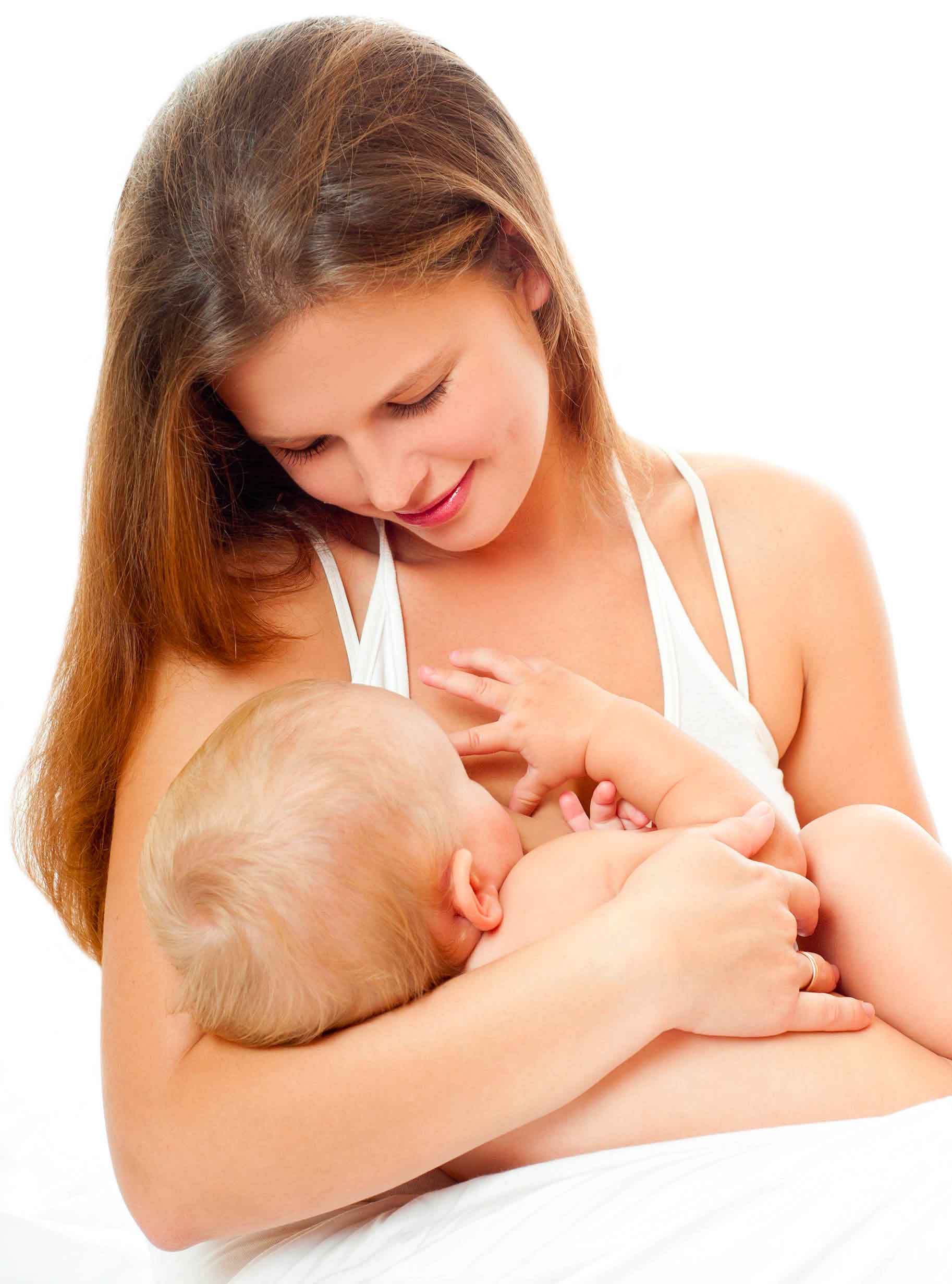 mamma allatta al seno il neonato
