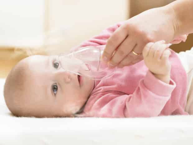 Immagine che mostra come funziona l'aerosol per bambini