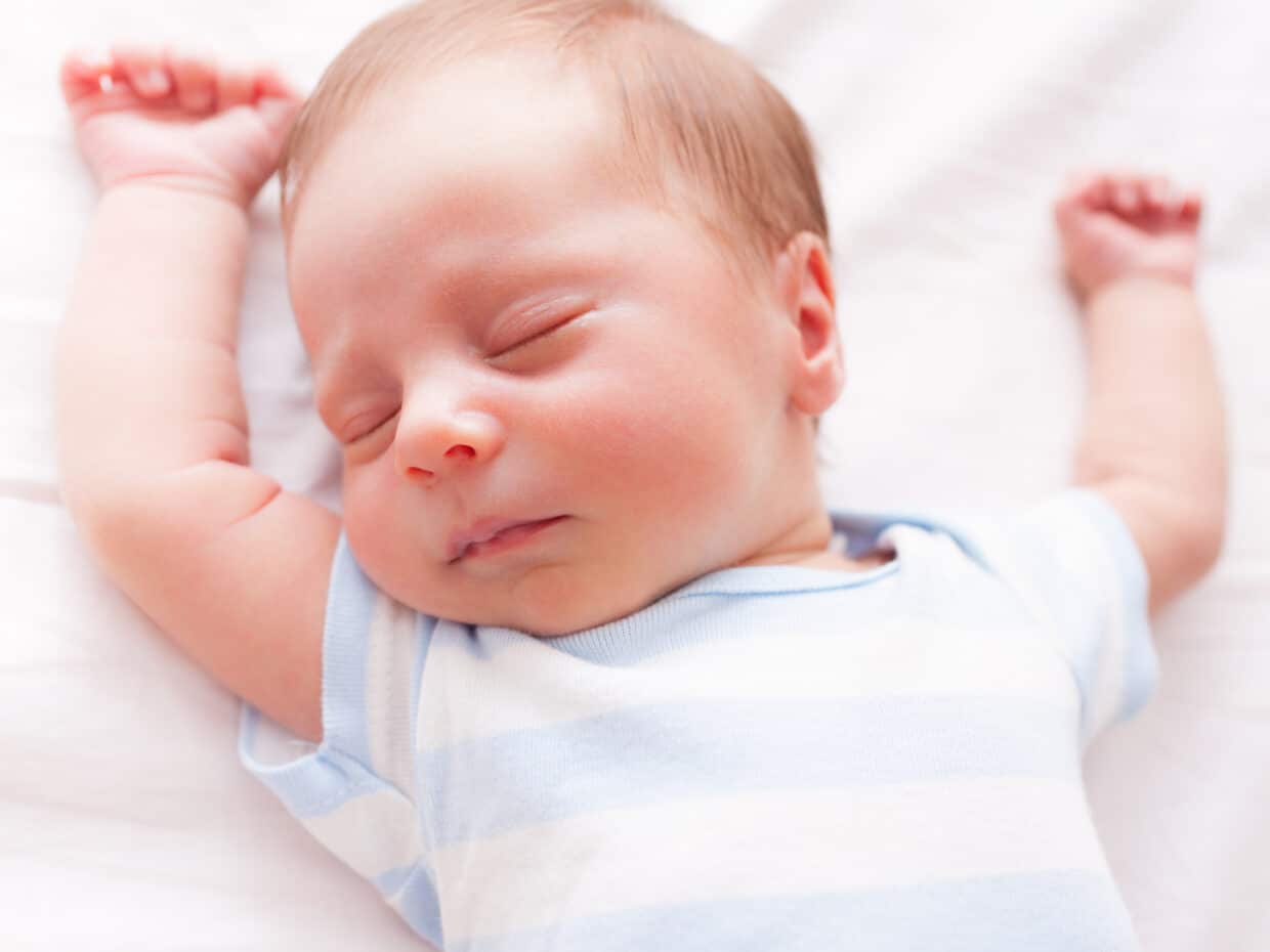 Neonato che dorme troppo