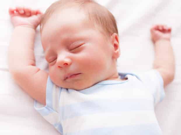 Neonato che dorme troppo